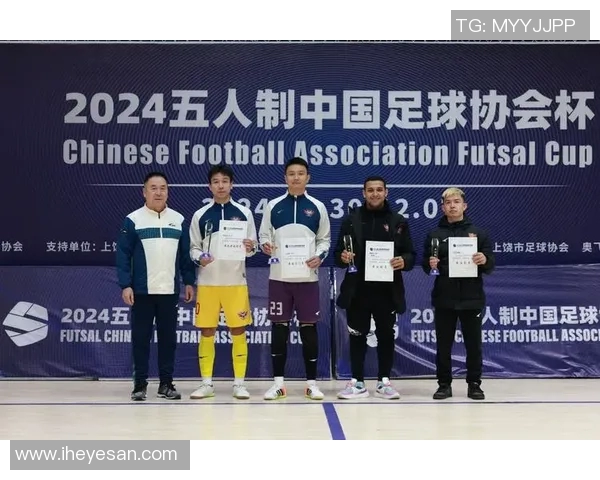 五人制足球守门员球星的崛起与挑战解析探索他们在赛场上的关键角色 五人制足球守门员球星的崛起与挑战解析探索他们在赛场上的关键角色