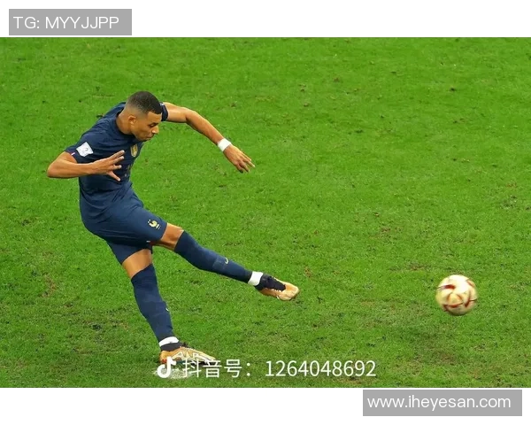 男足球星抖音号曝光粉丝互动热度飙升引发关注